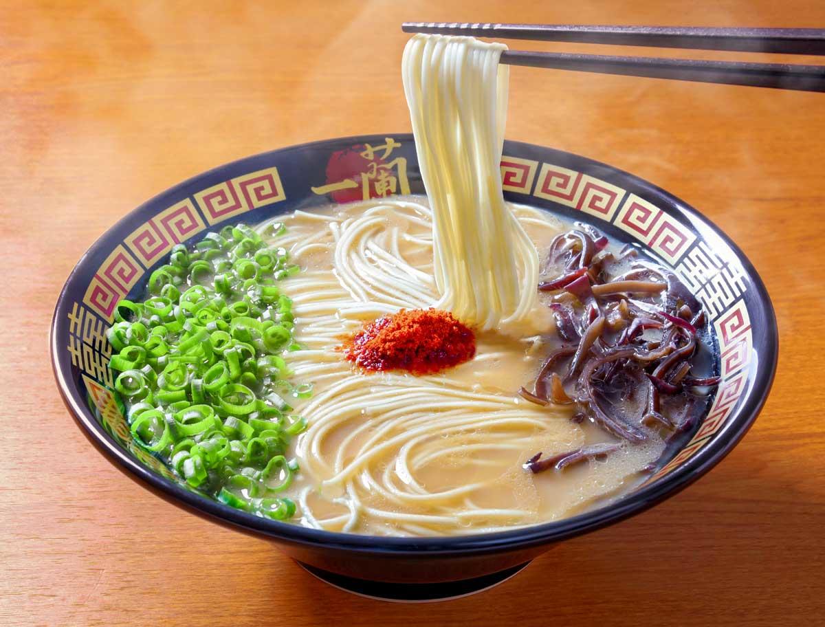 天然とんこつラーメン